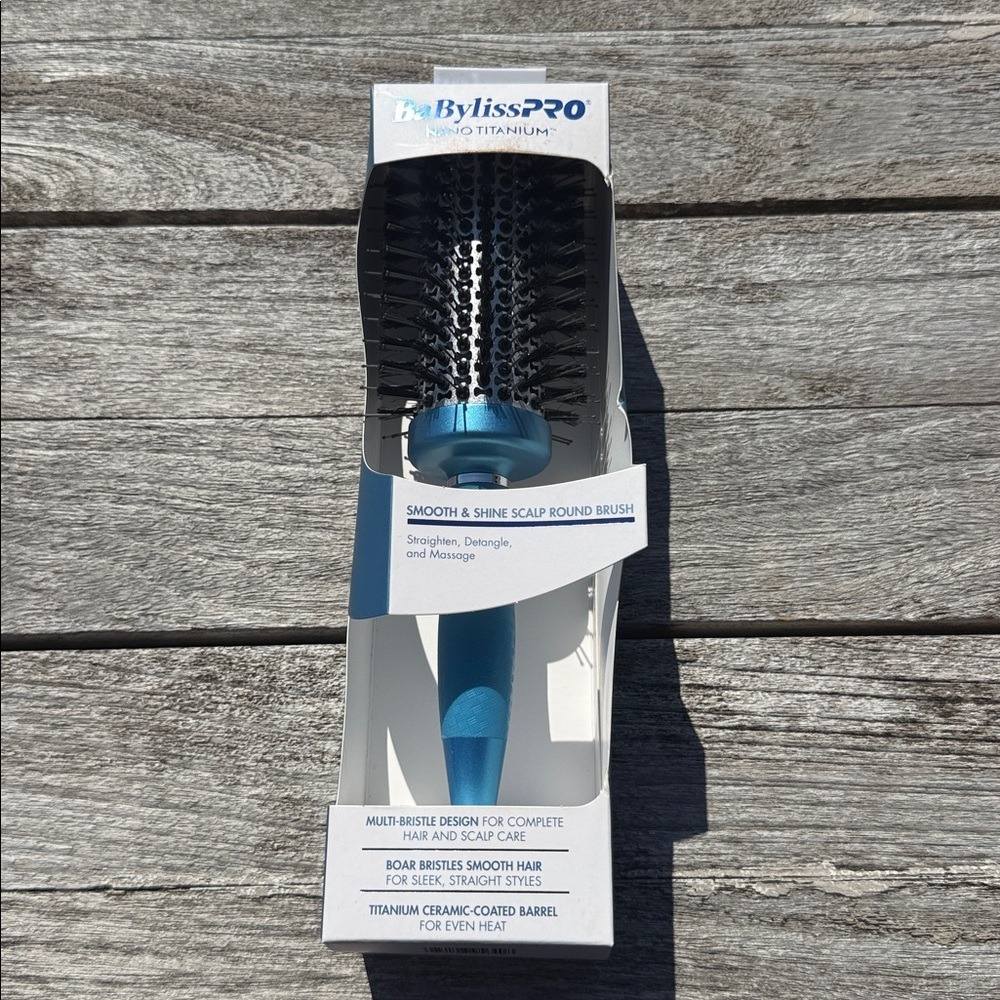 BaByliss PRO Nano Titanium Smooth & Shine Scalp Round Brush NWT‎